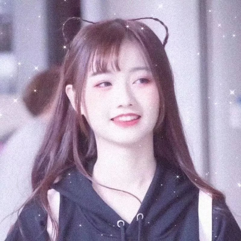 网红圈旧照被扒，官方介入调查，前后半年持续发酵
